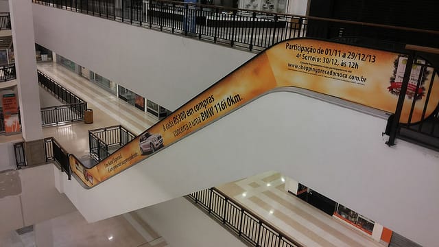 Escada Rolante Adesivada Shopping Praça da Moça